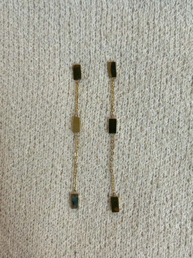 Drop trio chain earrings