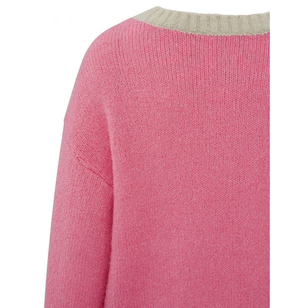 Contrast colour sweater