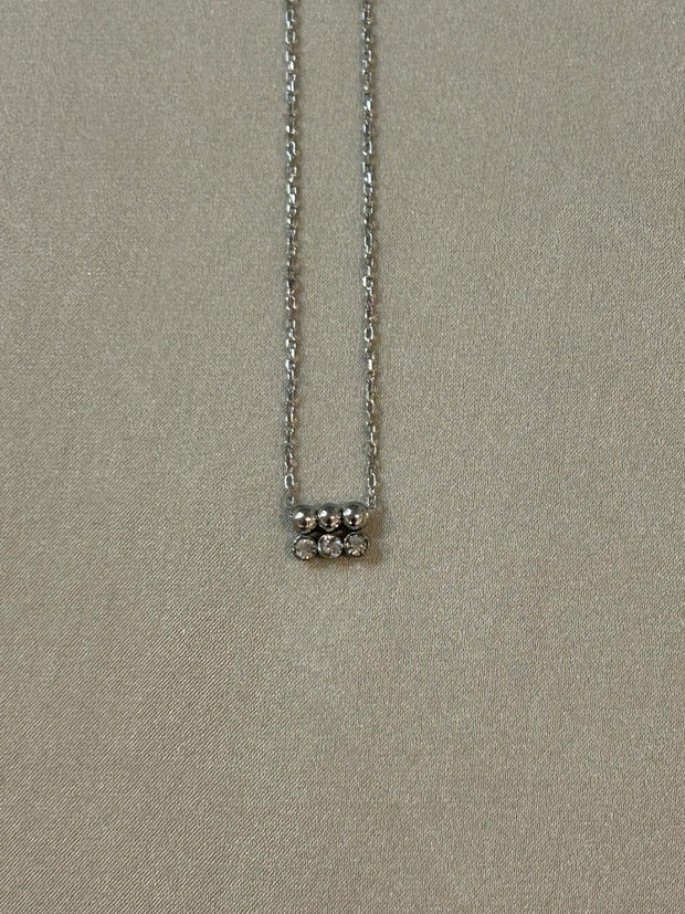Row of pearl and diamante necklace
