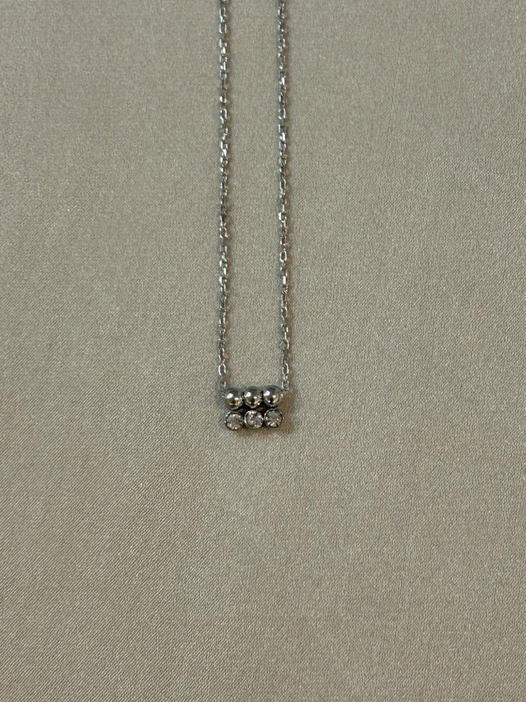 Row of pearl and diamante necklace