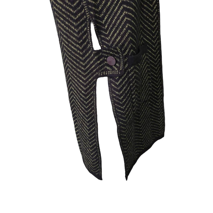 Sleeveless chevron coat