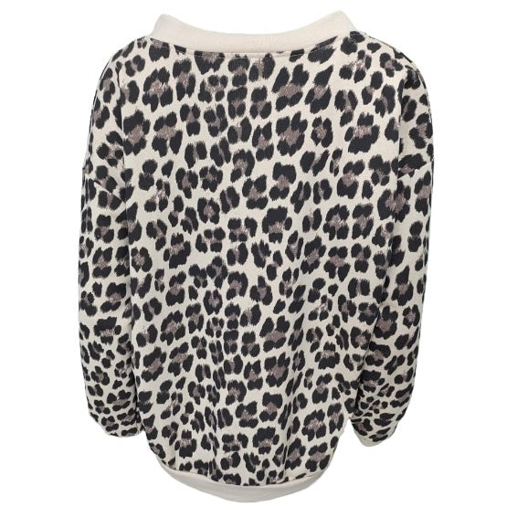 V-neck leopard print sweater