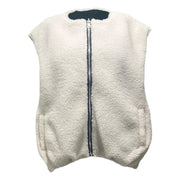 Asymmetric reversible gilet