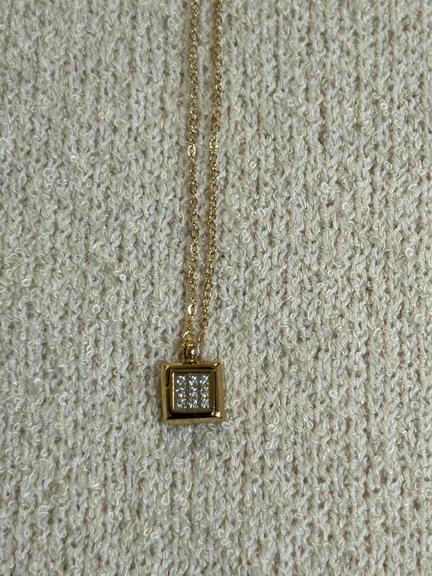 Diamante square necklace