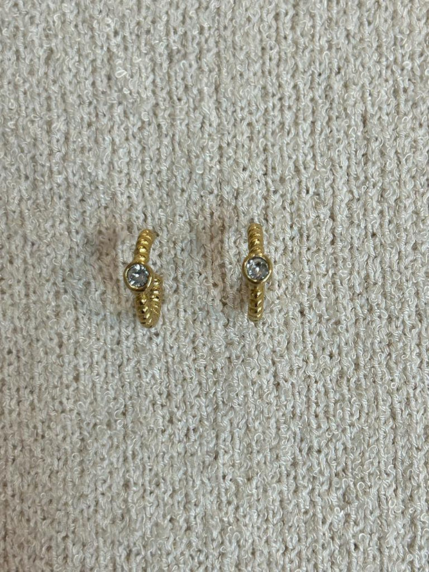 Small diamante textured earring