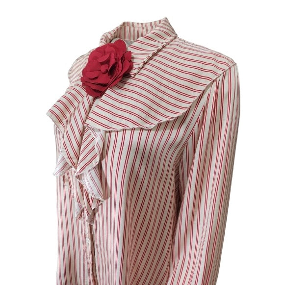 Striped shirt with ruffle and roses collard