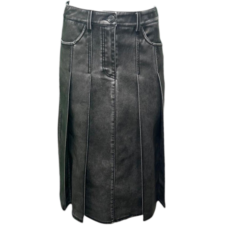 Leather like Pleated skirt