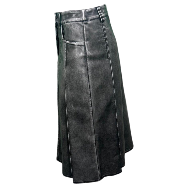 Leather like Pleated skirt