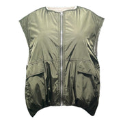 Asymmetric reversible gilet