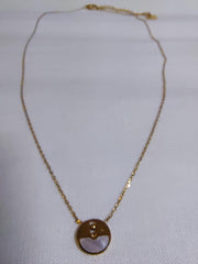 Zag mother of pearl half circular pendant N14