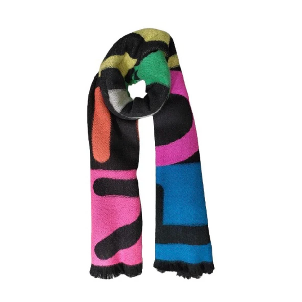 Forever scarfe